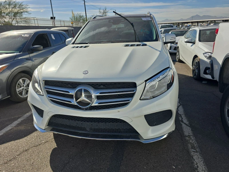 Mercedes-Benz GLE 400 4MATIC* AMG-Pack* Designo* Harman/Kardon* LED* , снимка 2 - Автомобили и джипове - 49480109