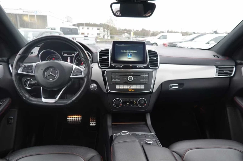 Mercedes-Benz GLE 350 d/COUPE/258HP/AMG-LINE/SPORT-PACK/KLESS/PANO/534f, снимка 10 - Автомобили и джипове - 51284409