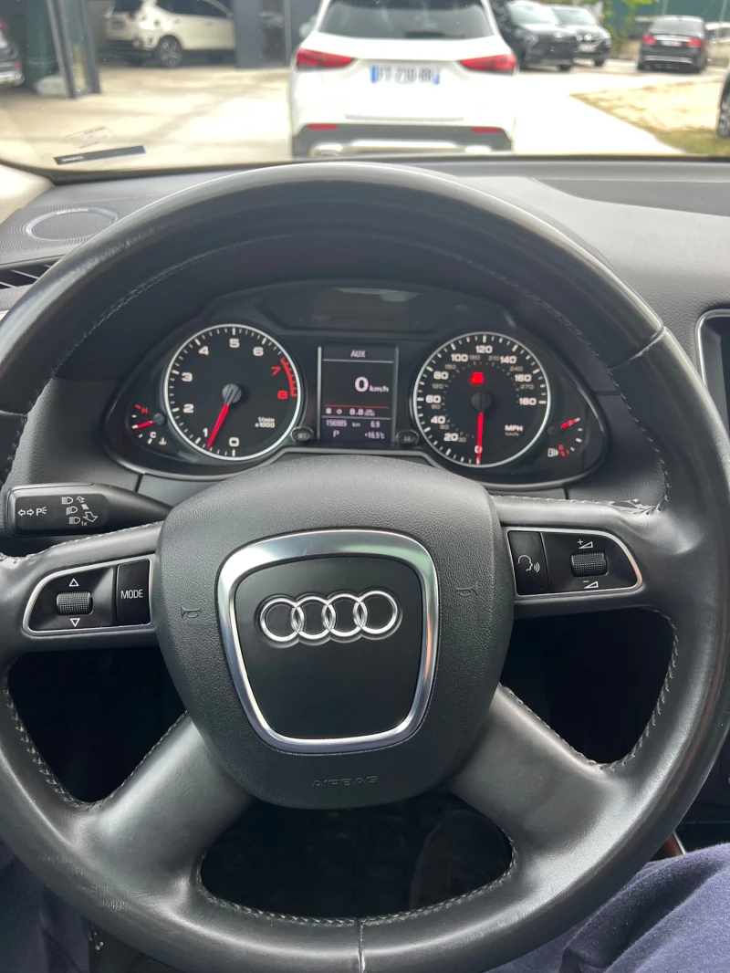 Audi Q5, снимка 5 - Автомобили и джипове - 52100344
