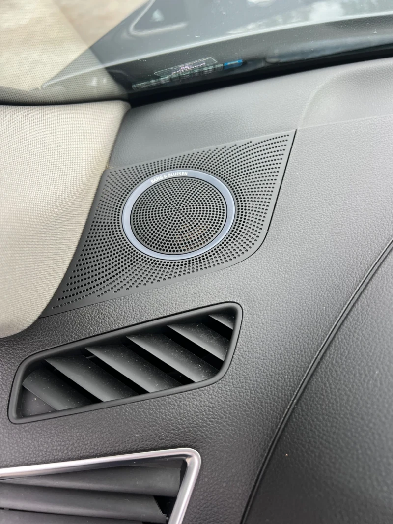 Audi Q5, снимка 8 - Автомобили и джипове - 52100344