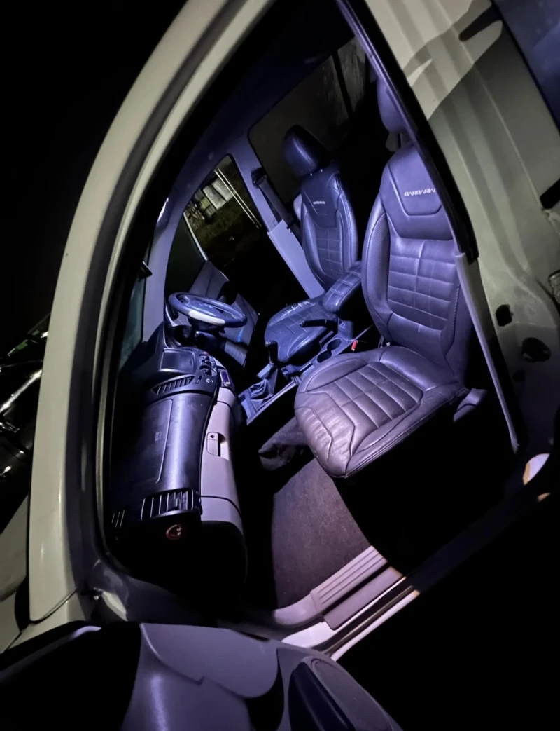 Mitsubishi L200 Няма гнило перфектен е , снимка 12 - Автомобили и джипове - 52820311