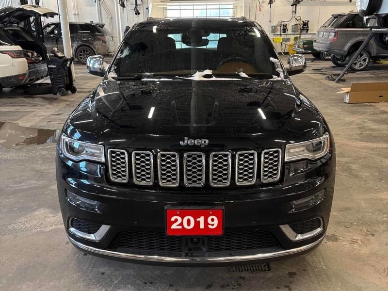 Jeep Grand cherokee 2019 Summit * CARFAX * ДИСТРОНИК* ПАНОРАМА* , снимка 2 - Автомобили и джипове - 53360507