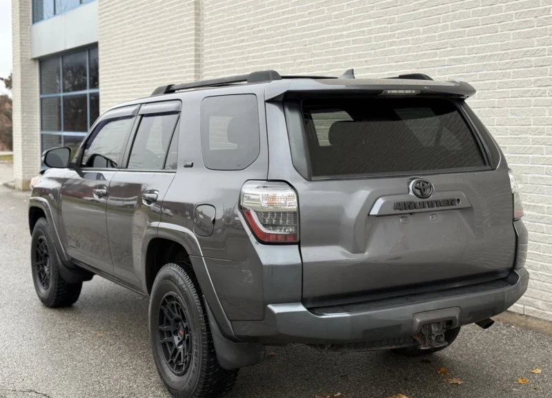 Toyota 4runner SR5 * 7 Места * 4Х4 * Камера * Подгреви * Carfax *, снимка 5 - Автомобили и джипове - 53438807