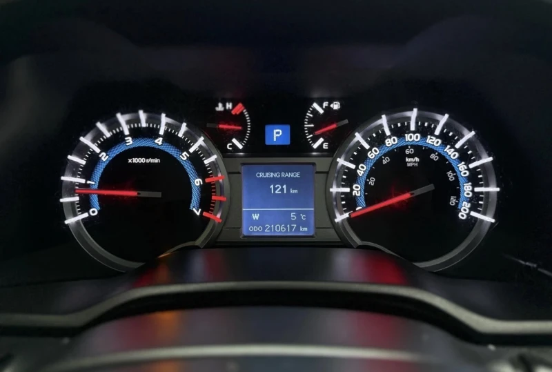 Toyota 4runner SR5 * 7 Места * 4Х4 * Камера * Подгреви * Carfax *, снимка 11 - Автомобили и джипове - 53438807