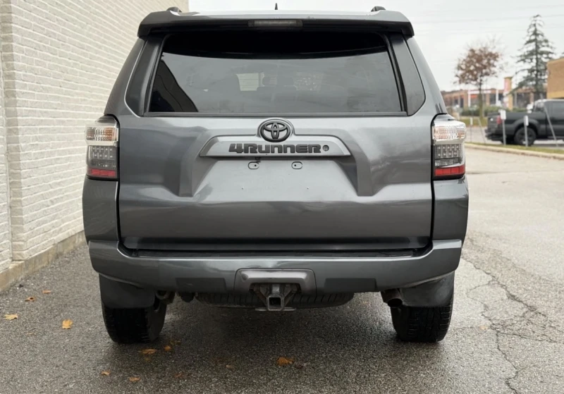 Toyota 4runner SR5 * 7 Места * 4Х4 * Камера * Подгреви * Carfax *, снимка 6 - Автомобили и джипове - 53438807