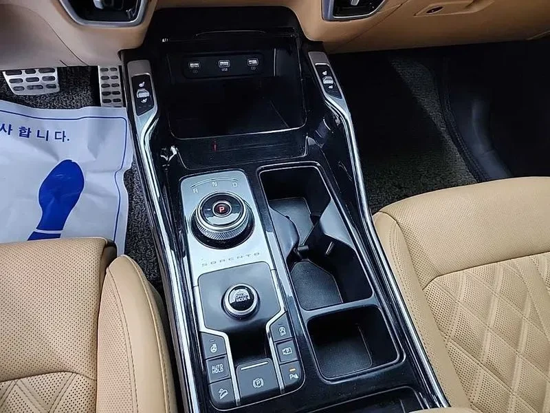 Kia Sorento Diesel 2.2 2Wd Signature, снимка 8 - Автомобили и джипове - 55703161