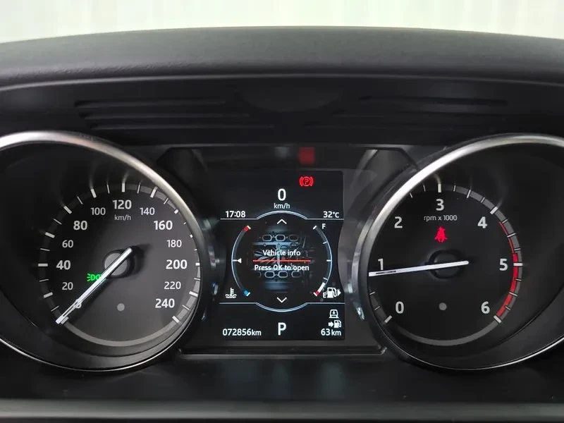 Land Rover Discovery 5 2.0 SD4 SE, снимка 8 - Автомобили и джипове - 55705609