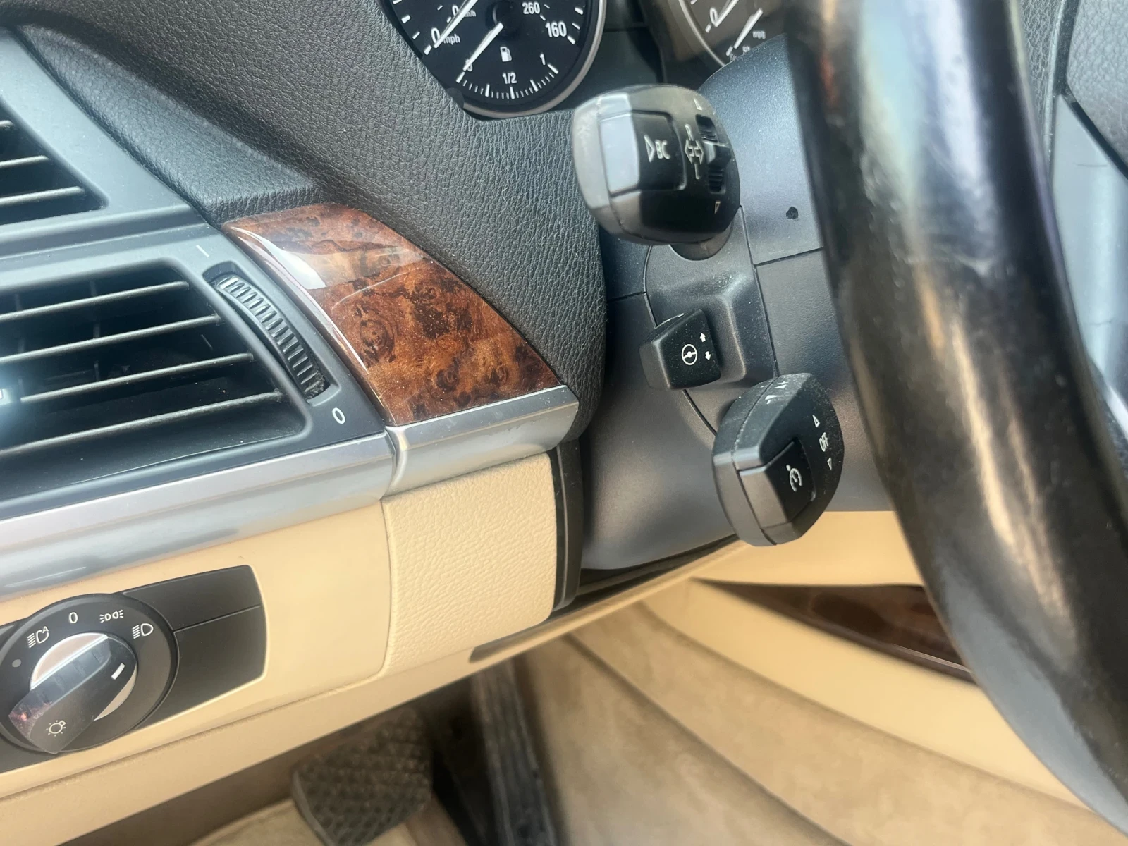 BMW X5 3.0i кожа * подгрев* 4* 4 камера - изображение 8