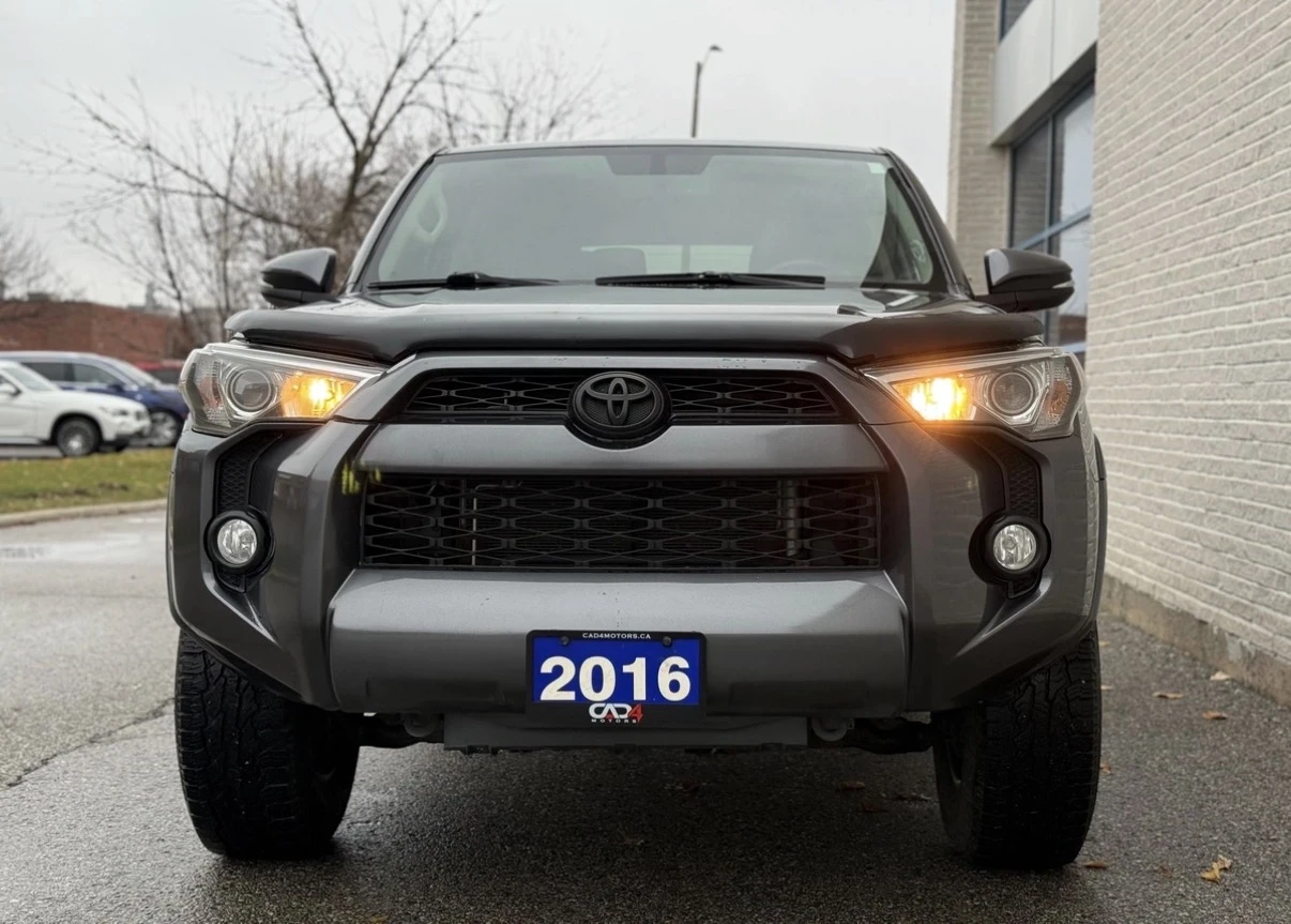 Toyota 4runner SR5 * 7 Места * 4Х4 * Камера * Подгреви * Carfax * - изображение 2