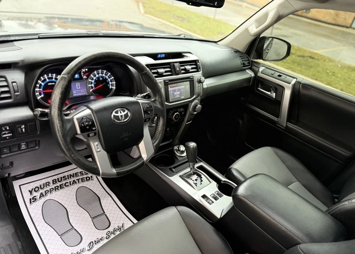 Toyota 4runner SR5 * 7 Места * 4Х4 * Камера * Подгреви * Carfax * - изображение 9