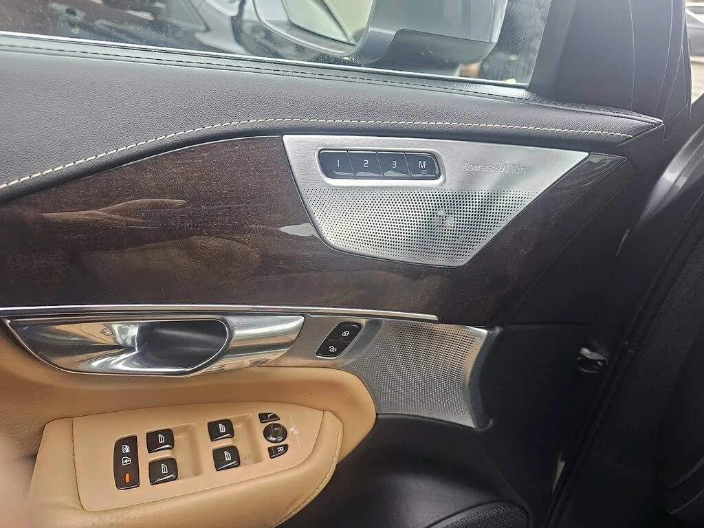 Volvo Xc90, снимка 11 - Автомобили и джипове - 53780454