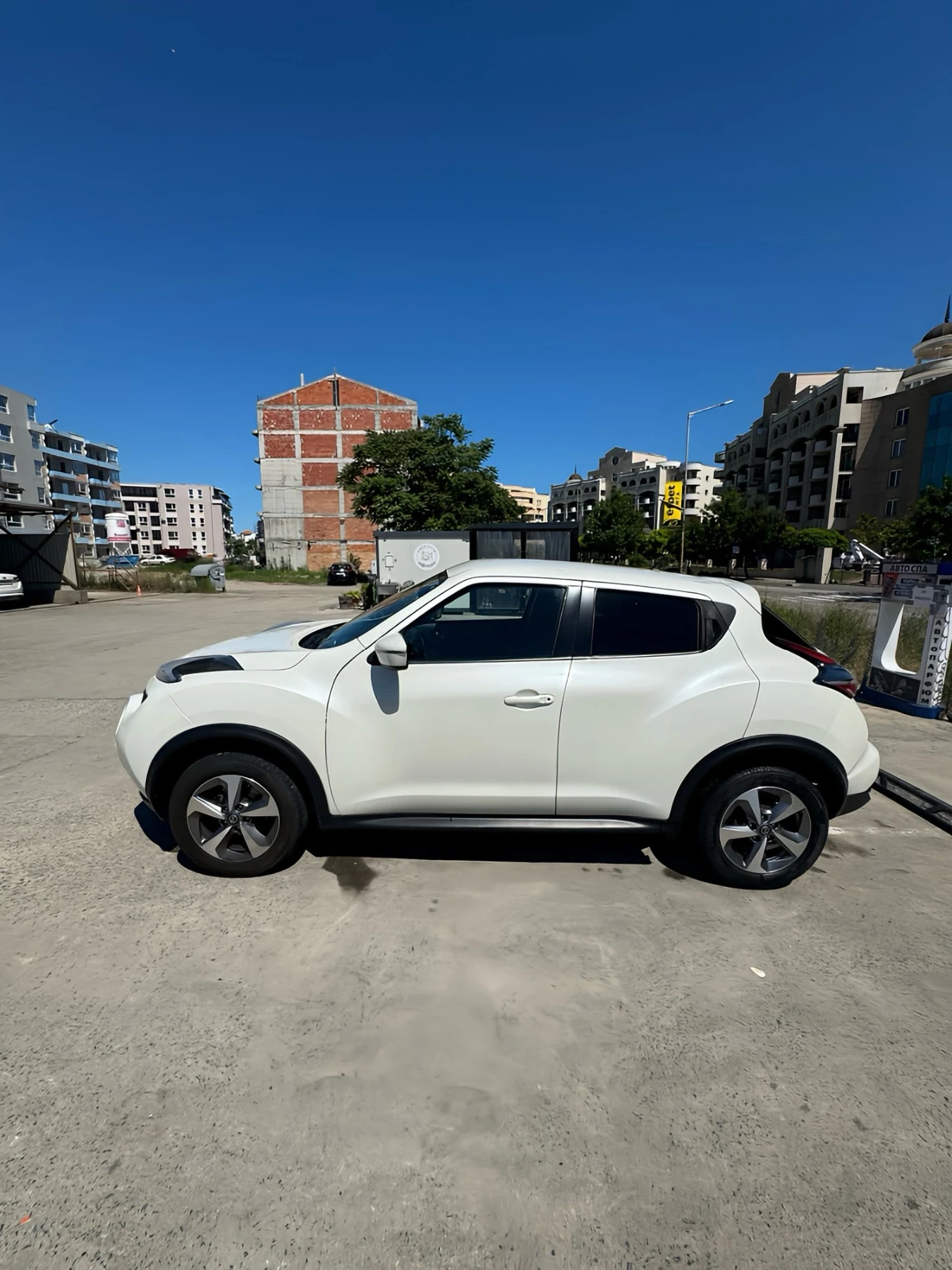 Nissan Juke, снимка 4 - Автомобили и джипове - 54870069