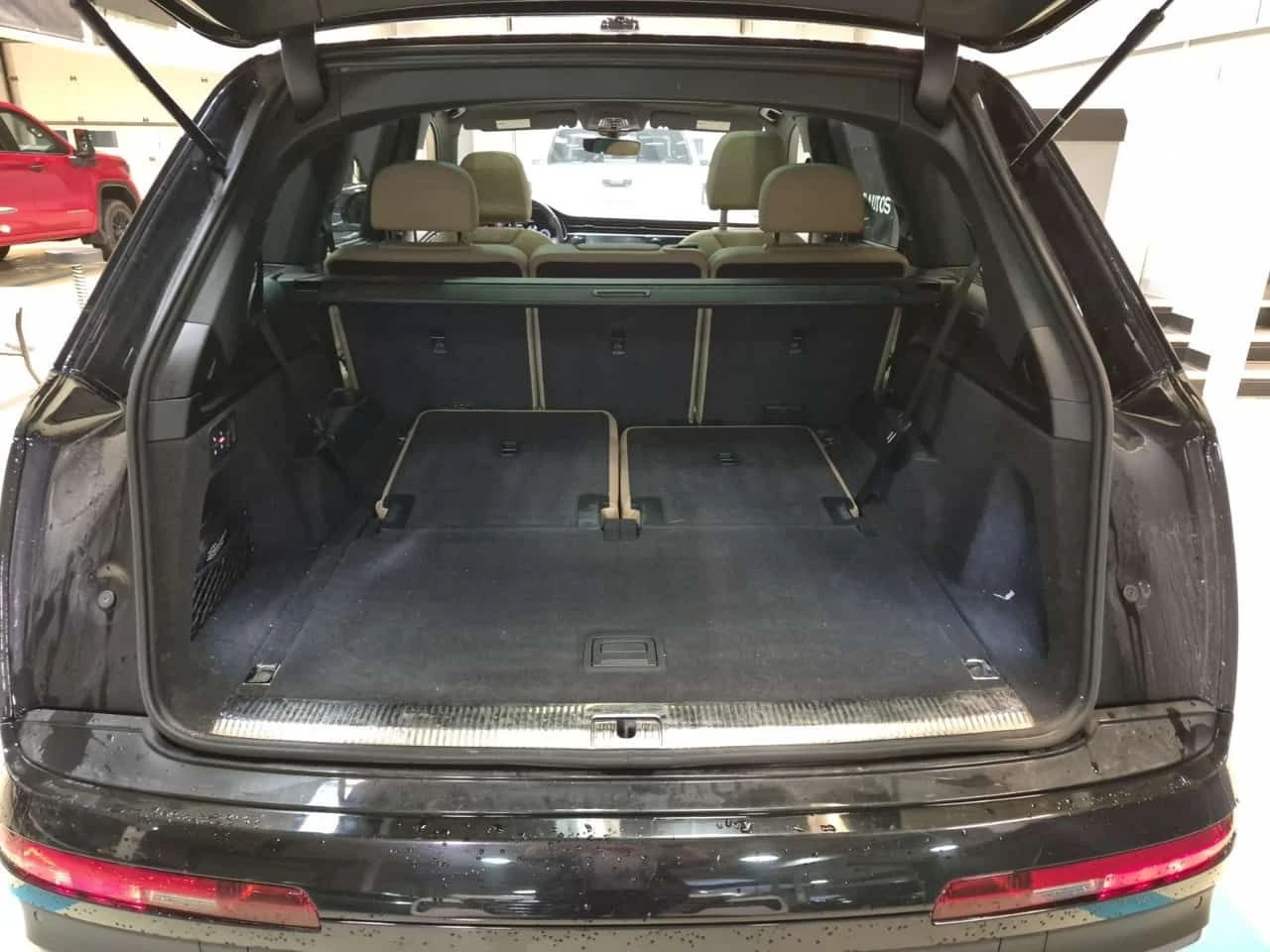 Audi Q7 PROGRESSIV| 360CAM| PANO| ОБДУХВАНЕ| 2 КЛЮЧА| , снимка 7 - Автомобили и джипове - 54763687