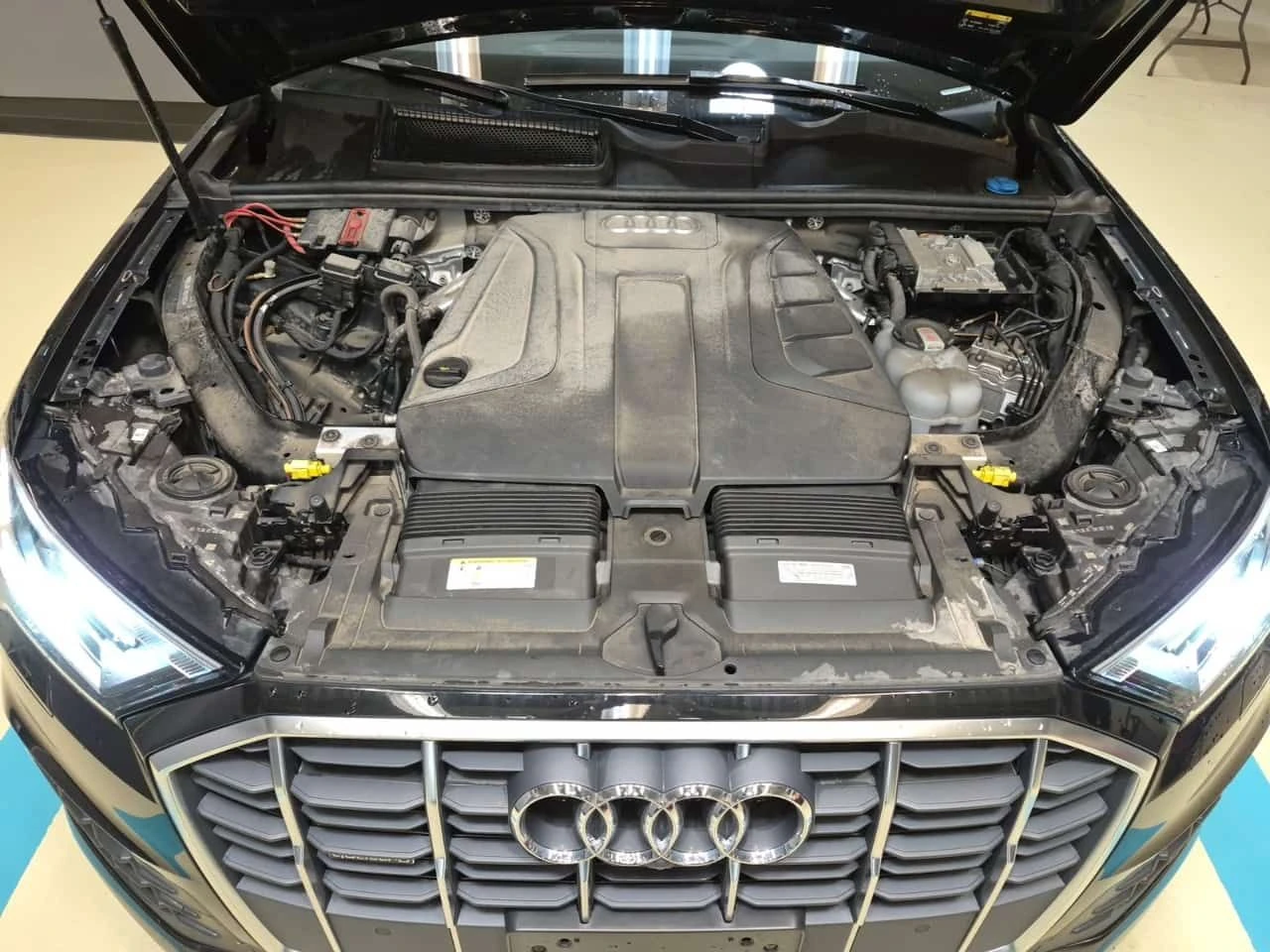 Audi Q7 PROGRESSIV| 360CAM| PANO| ОБДУХВАНЕ| 2 КЛЮЧА| , снимка 8 - Автомобили и джипове - 54763687