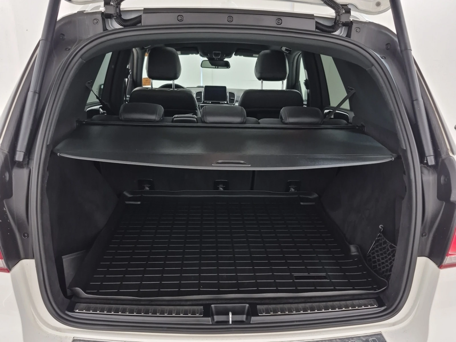 Mercedes-Benz GLE 400 AMG * * CARFAX * * АВТО КРЕДИТ * * , снимка 12 - Автомобили и джипове - 54858078