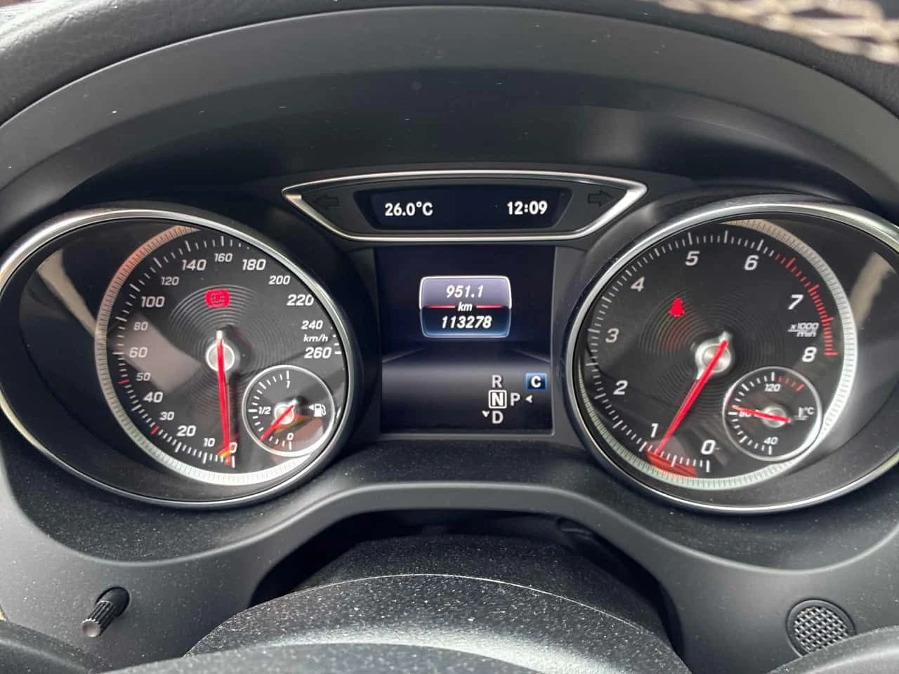 Mercedes-Benz GLA 250 * CARFAX * ОПЦИЯ ЗА ФИНАНСИРАНЕ , снимка 8 - Автомобили и джипове - 55226084