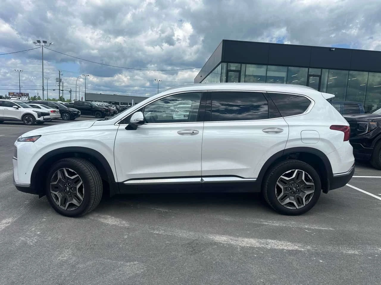 Hyundai Santa fe Luxury | CARFAX | АВТОКРЕДИТ БЕЗ ПЪРВОНАЧАЛНА , снимка 2 - Автомобили и джипове - 55305182