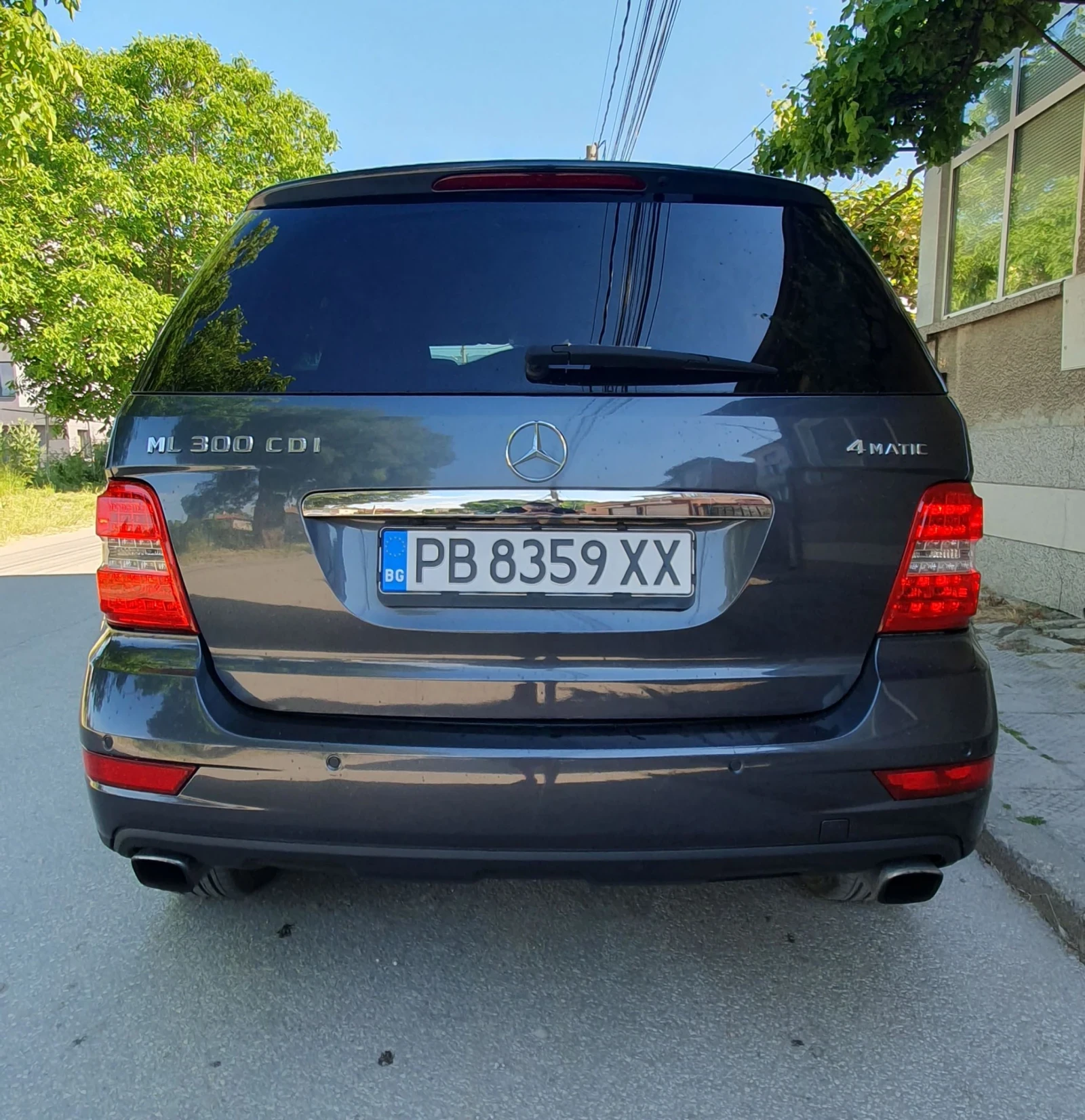 Mercedes-Benz ML 300, снимка 3 - Автомобили и джипове - 55352960
