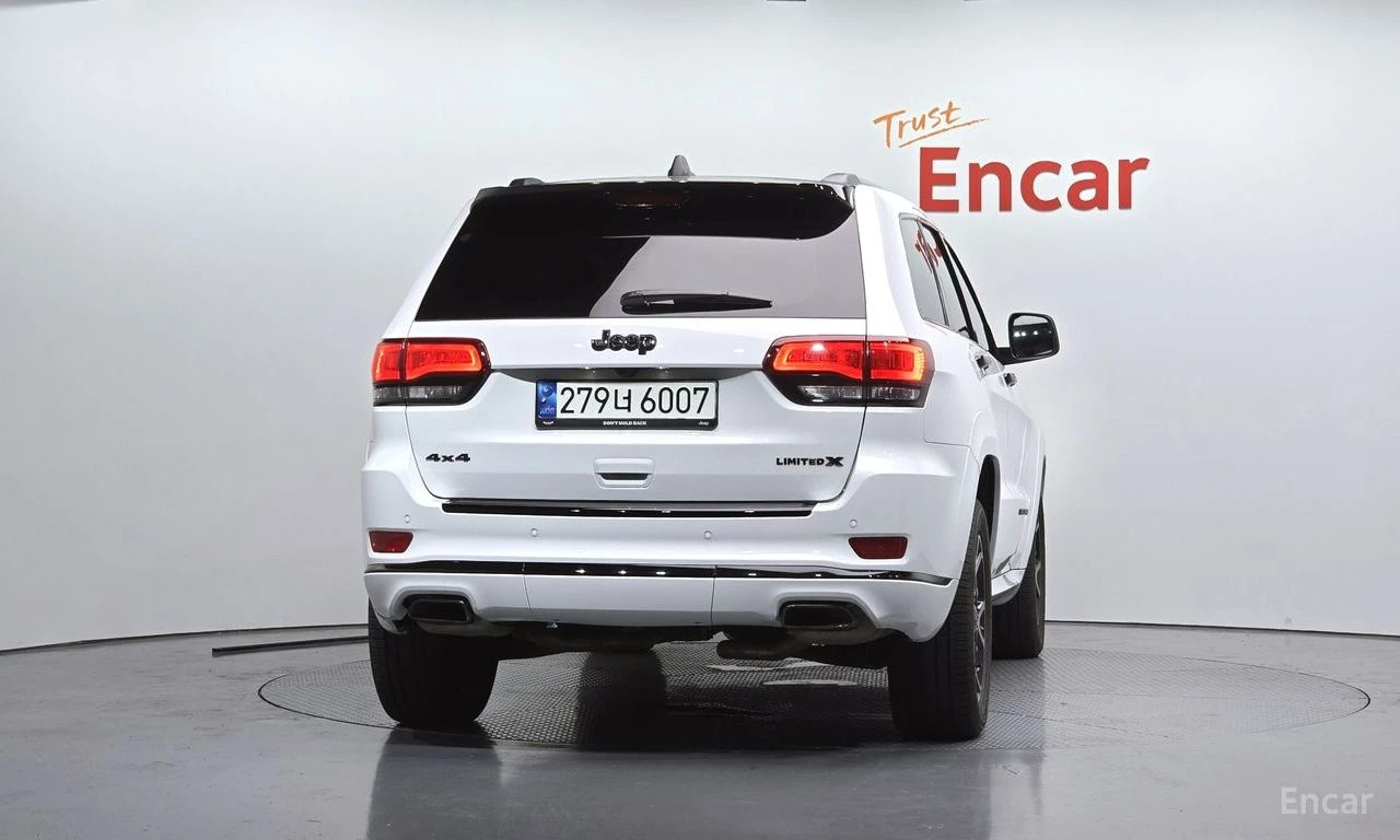 Jeep Grand cherokee 3.6* V6* 8ZF* LIMITED-X* ПОДГРЕВ* КАМЕРА* , снимка 4 - Автомобили и джипове - 55472383