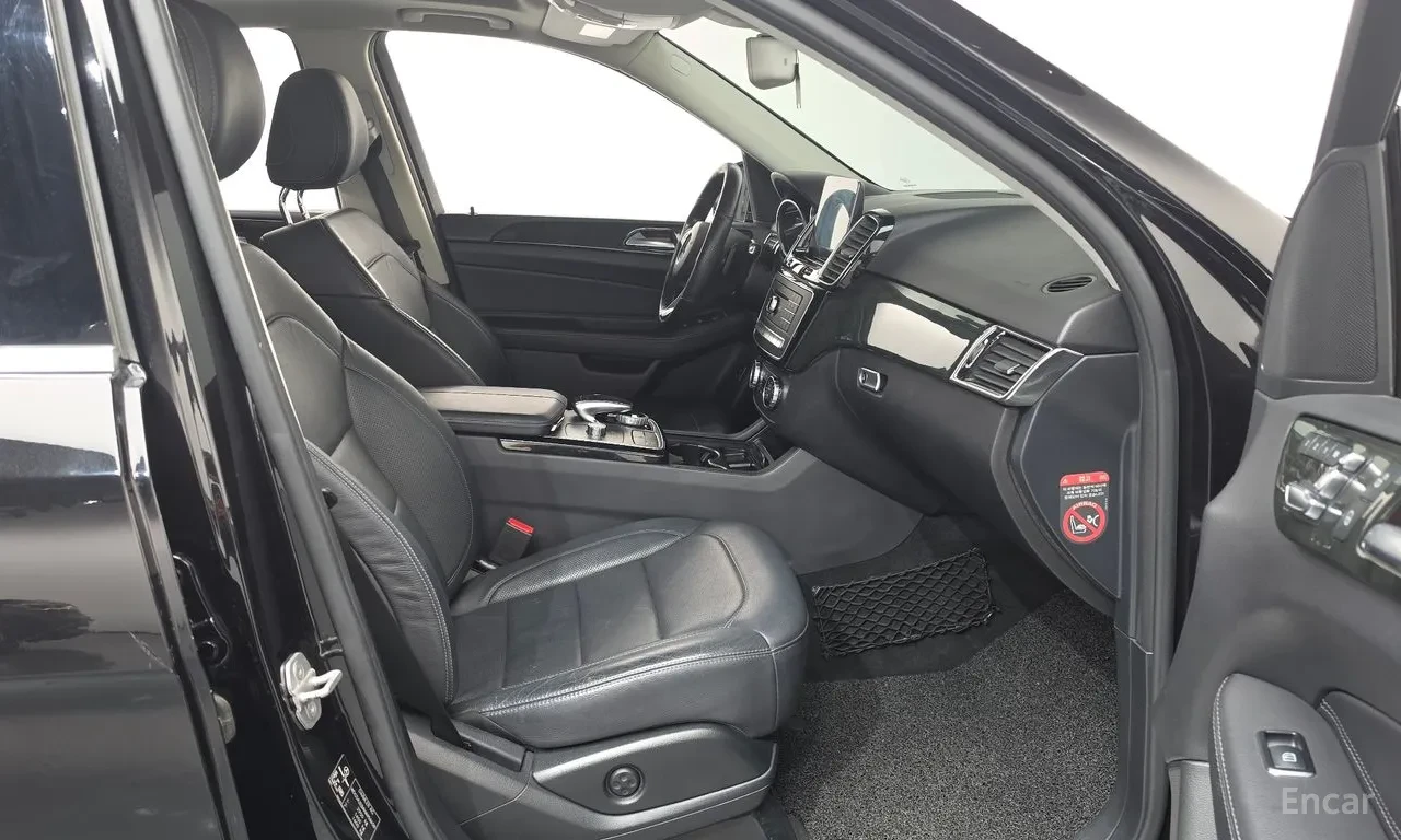 Mercedes-Benz GLE 350 AMG LINE | 4MATIC , снимка 9 - Автомобили и джипове - 56215650