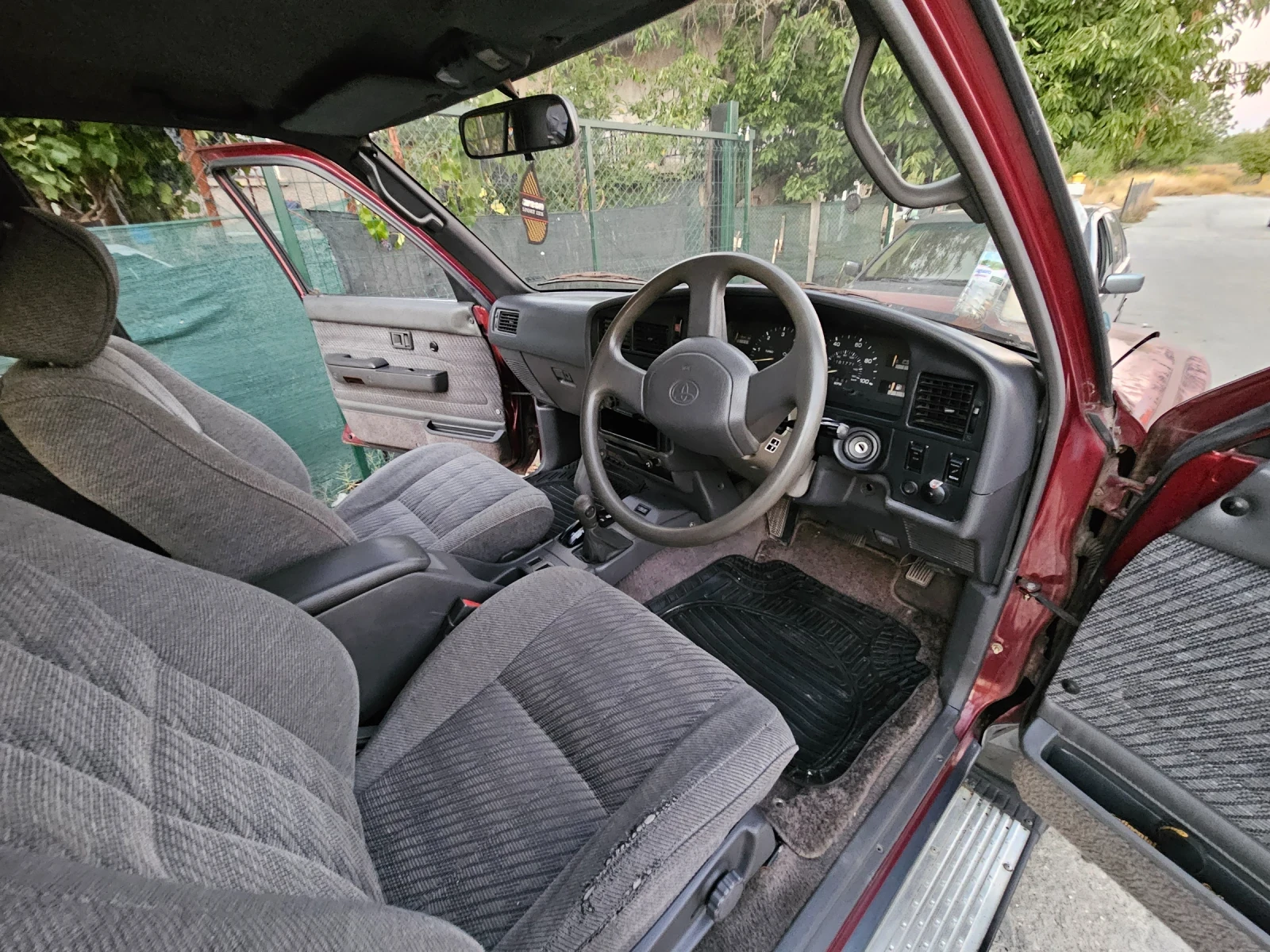 Toyota 4runner 2.4, снимка 7 - Автомобили и джипове - 56722272