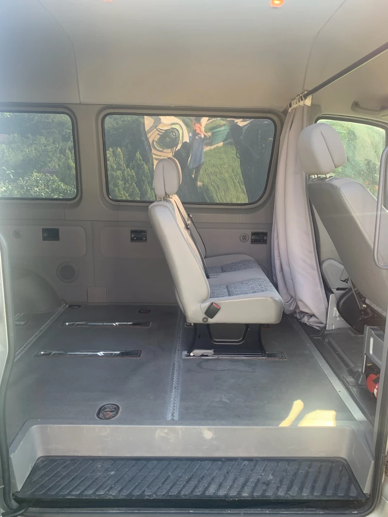 VW Crafter, снимка 6 - Бусове и автобуси - 53342265