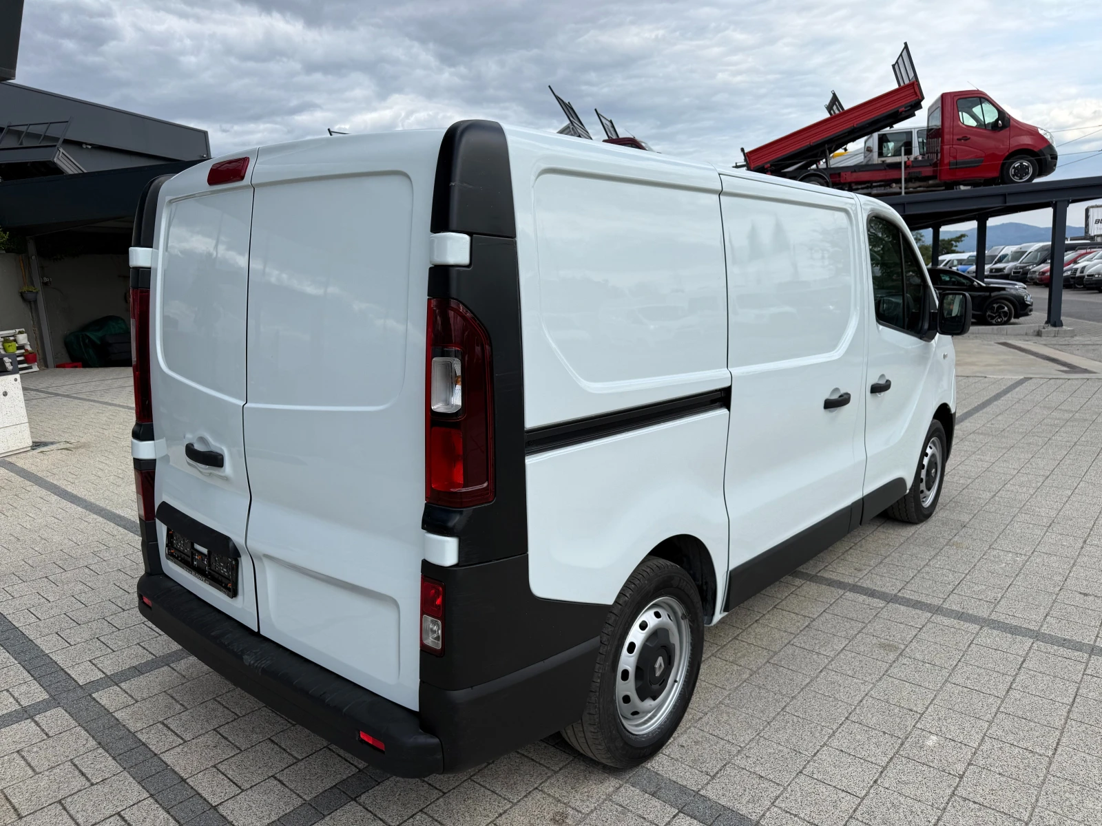 Renault Trafic 2.0dCI Клима L1H1 Еuro 6D-Temp , снимка 7 - Бусове и автобуси - 56085176