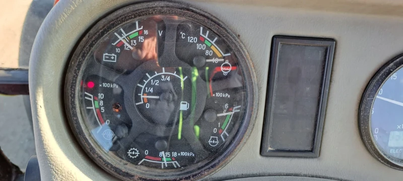 Трактор Беларус 1523 , снимка 15 - Селскостопанска техника - 52849869