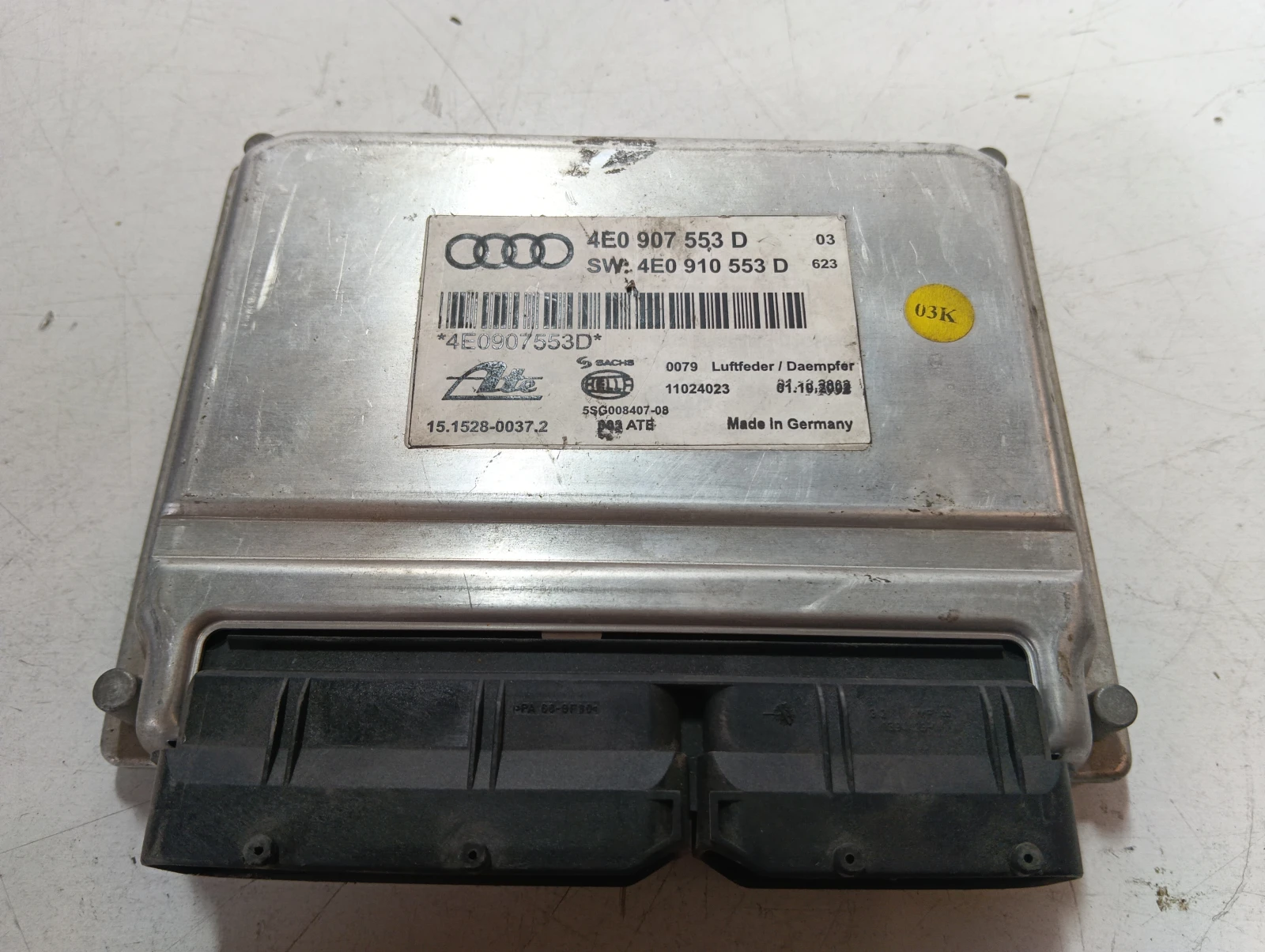 модул Audi A8