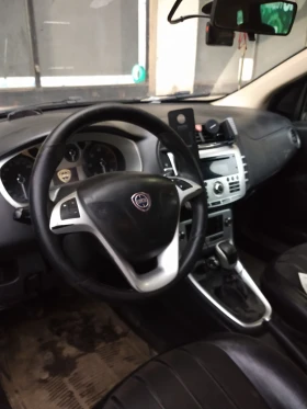 Lancia Delta 1.9 biturbo, снимка 3