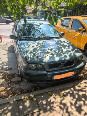Volvo V40, снимка 1
