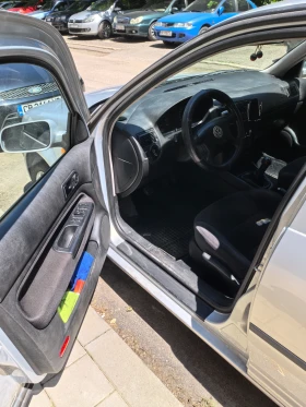 VW Golf 1.6 - 3199 лв. - 44727986 11