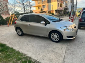 Toyota Auris 2.0 - 4000 € / 7823.32 лв. - 30806010 2