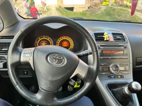 Toyota Auris 2.0 - 4000 € / 7823.32 лв. - 30806010 6