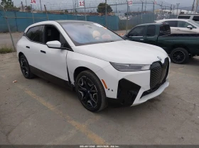 ������ BMW iX