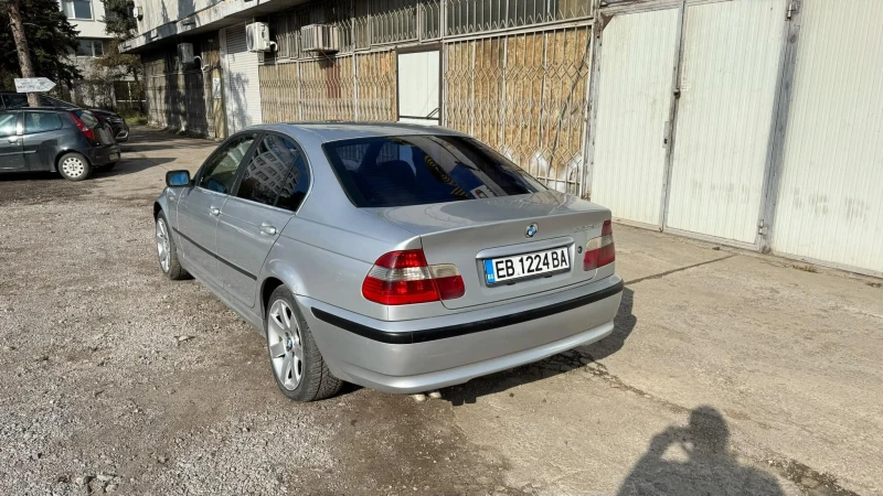 BMW 330 Facelift -xDrive - Navi, снимка 4 - Автомобили и джипове - 48000432