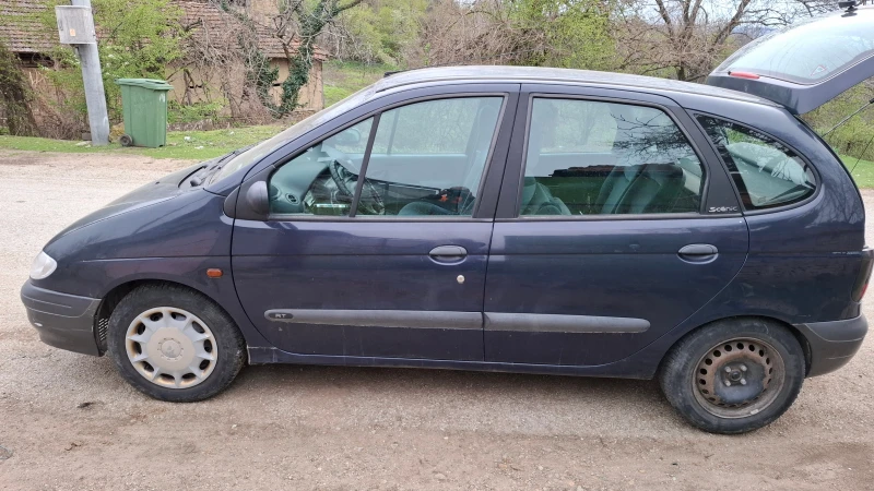 Renault Scenic, снимка 1 - Автомобили и джипове - 49608890