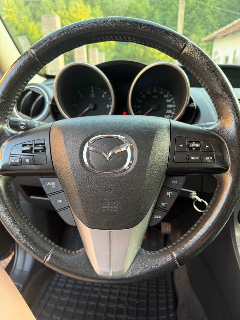 Mazda 3, снимка 8 - Автомобили и джипове - 51242354