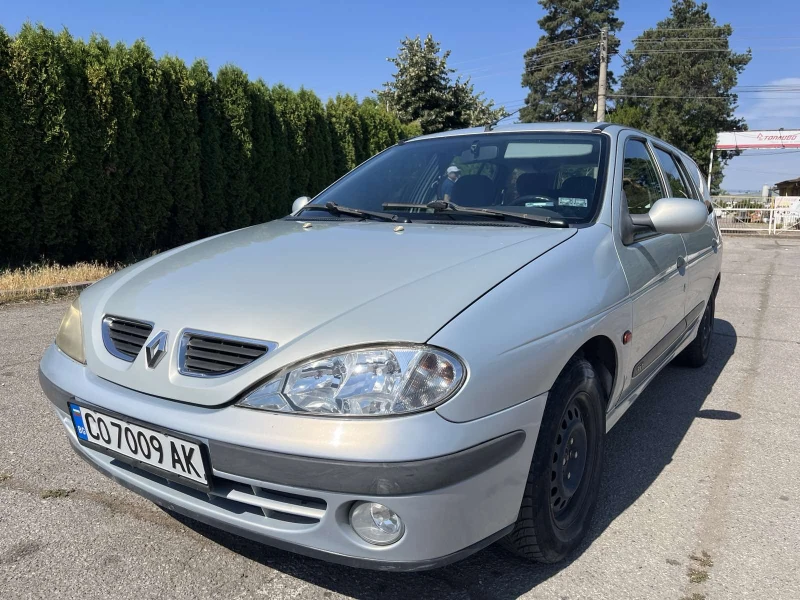 Renault Megane, снимка 7 - Автомобили и джипове - 51887405