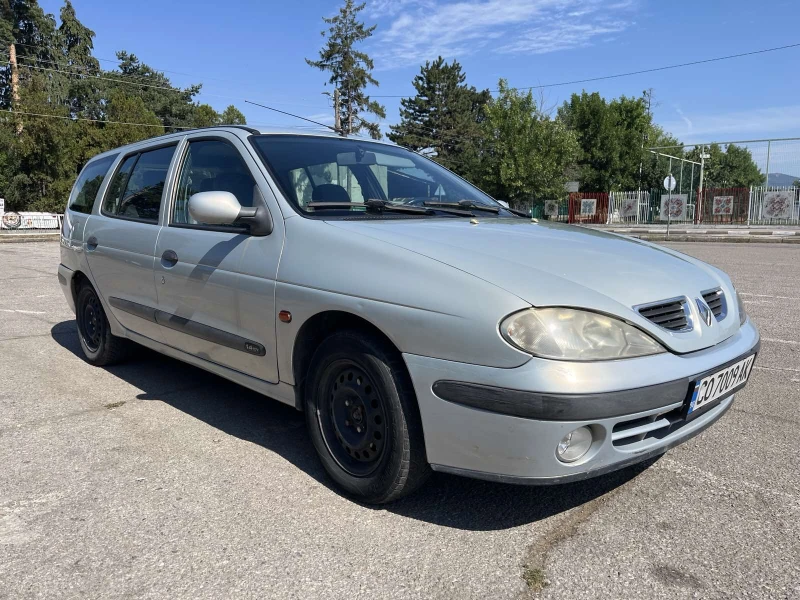 Renault Megane, снимка 6 - Автомобили и джипове - 51887405
