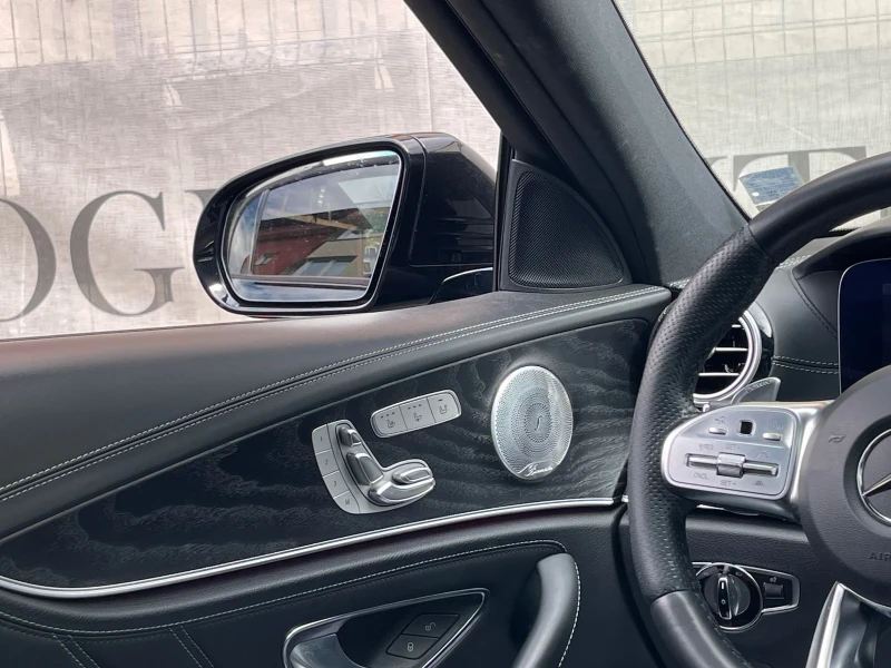 Mercedes-Benz E 63 AMG S* MASSAGE* Burmester* MEMORY* 360* NIGHT* PANO* B, снимка 12 - Автомобили и джипове - 52057725