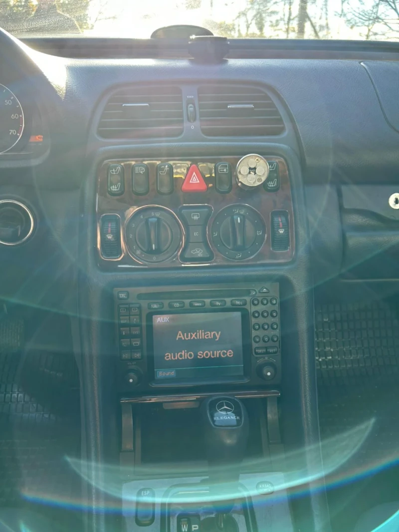 Mercedes-Benz CLK 320 V6 FACELIFT, снимка 11 - Автомобили и джипове - 52908504