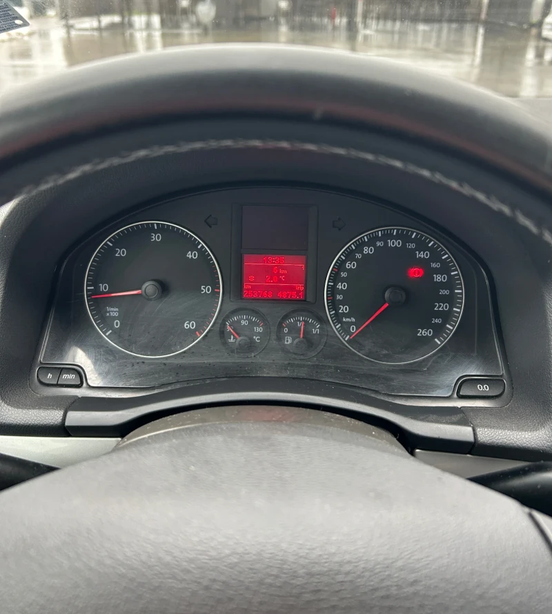 VW Golf 1.9/TDI/105к.с./4х4, снимка 7 - Автомобили и джипове - 53214241