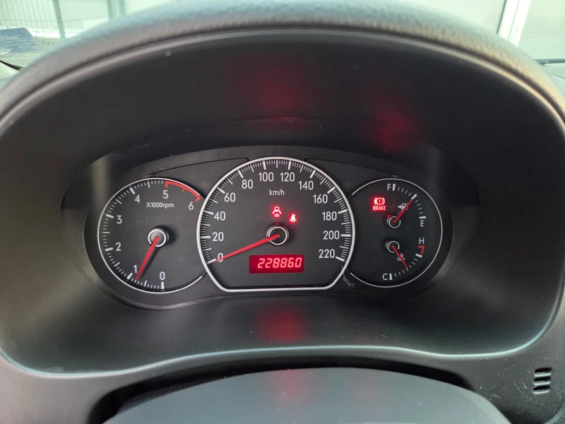 Suzuki SX4, снимка 11 - Автомобили и джипове - 53457935
