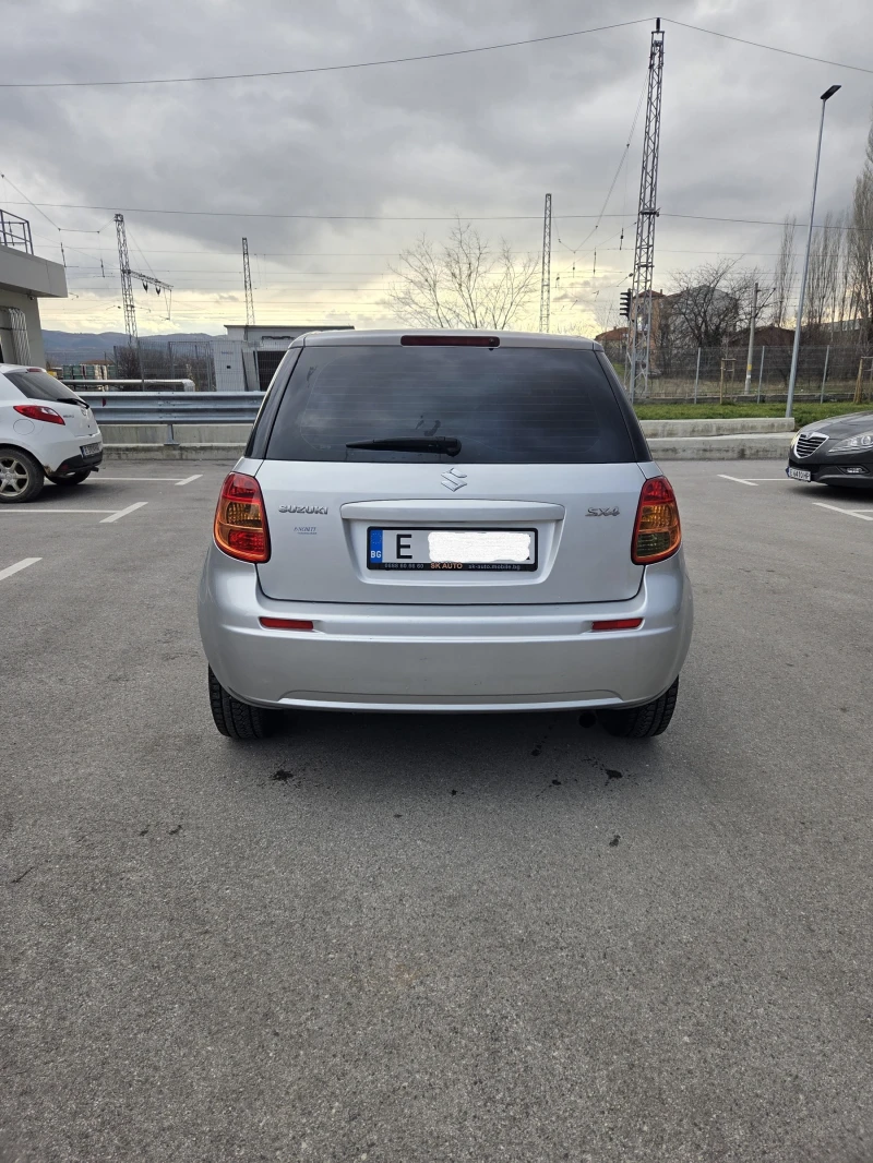 Suzuki SX4, снимка 4 - Автомобили и джипове - 53457935