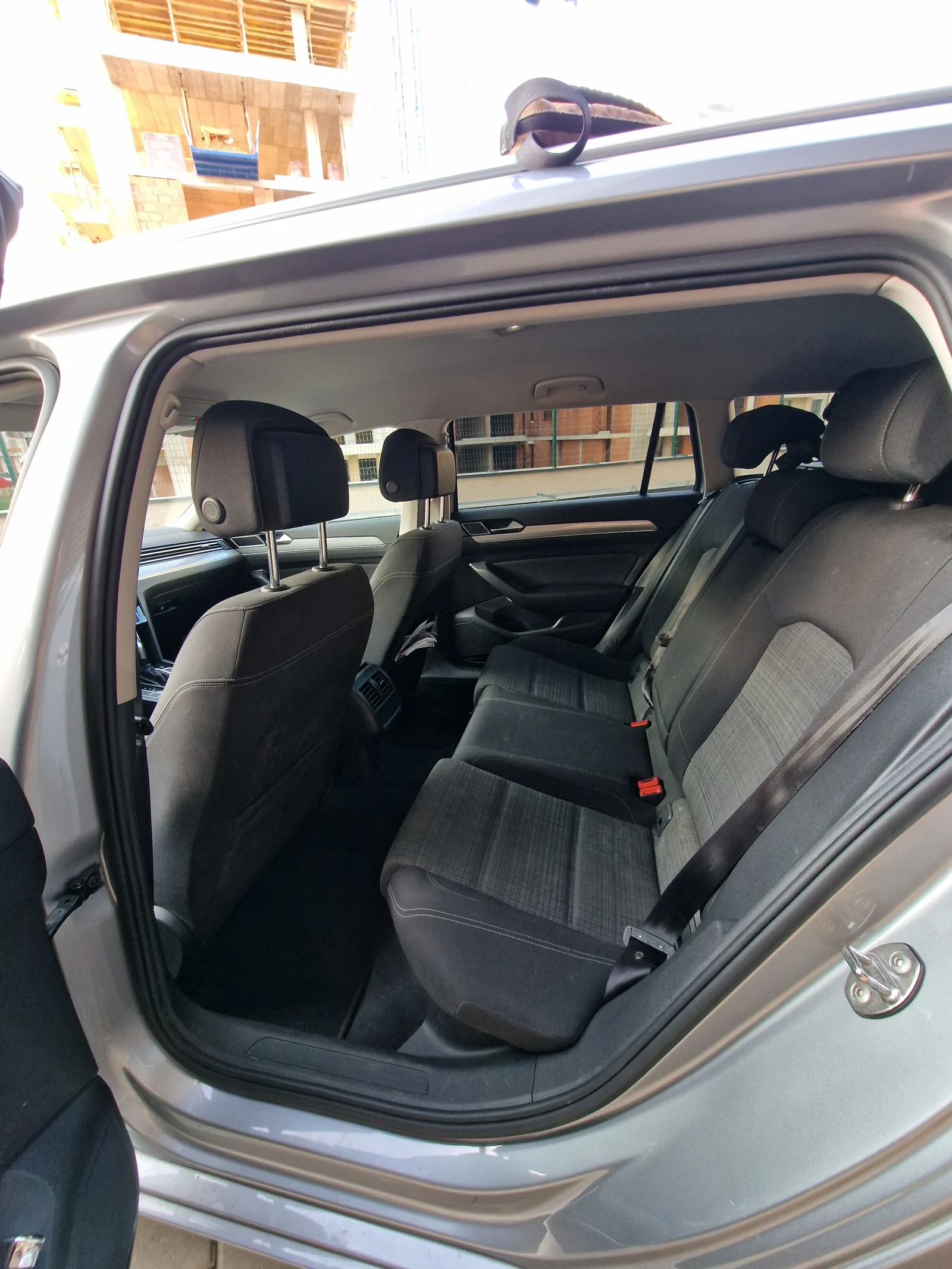 VW Passat 2.0 TDi 122HP - изображение 8