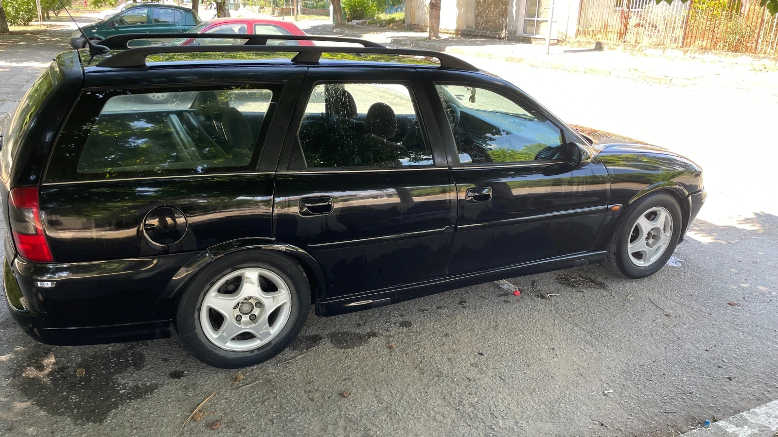 Opel Vectra 1.8 116к.с Газ-Бензин - изображение 9