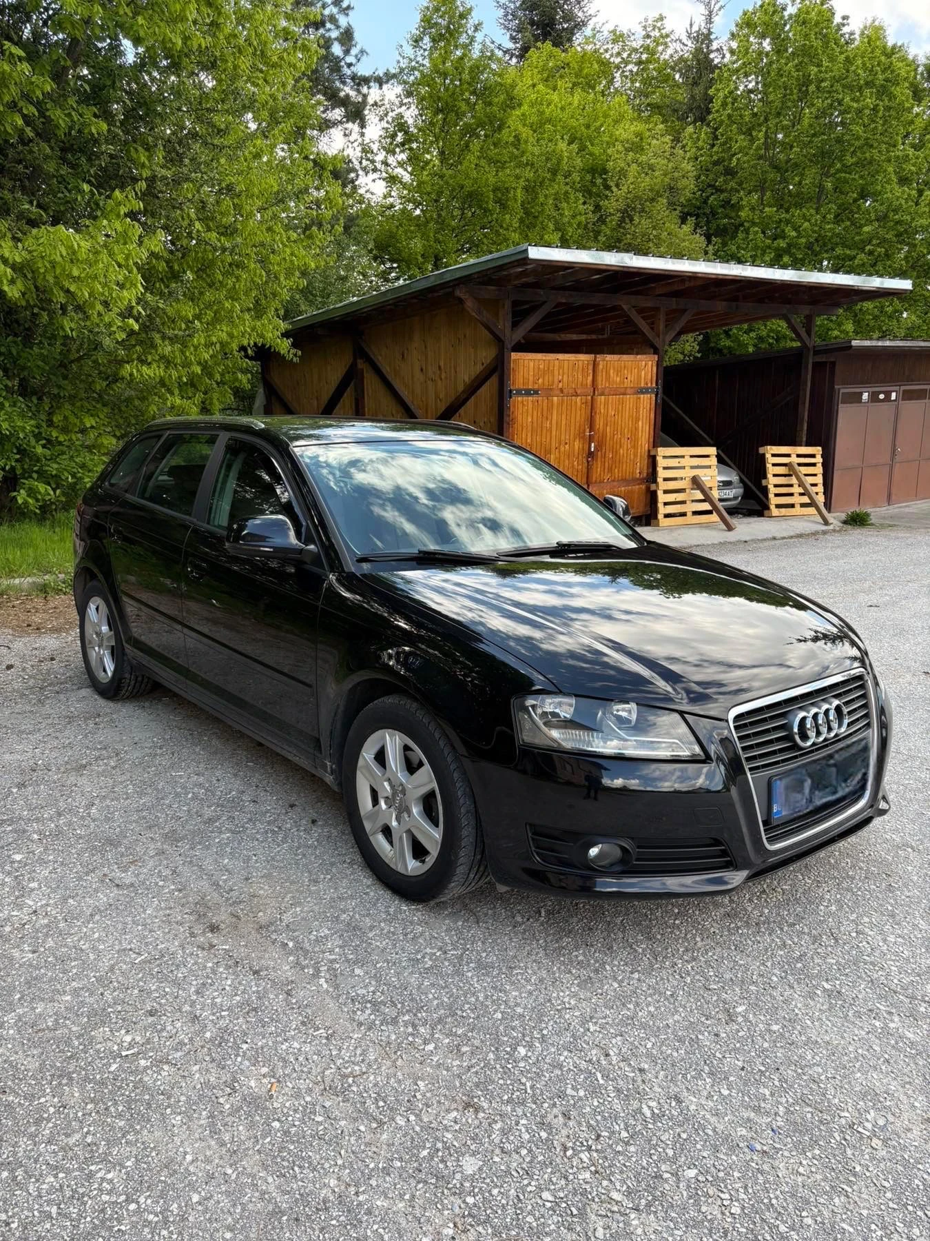 Audi A3 1.6TDI РЕГИСТРИРАН/ОБСЛУЖЕН - изображение 2