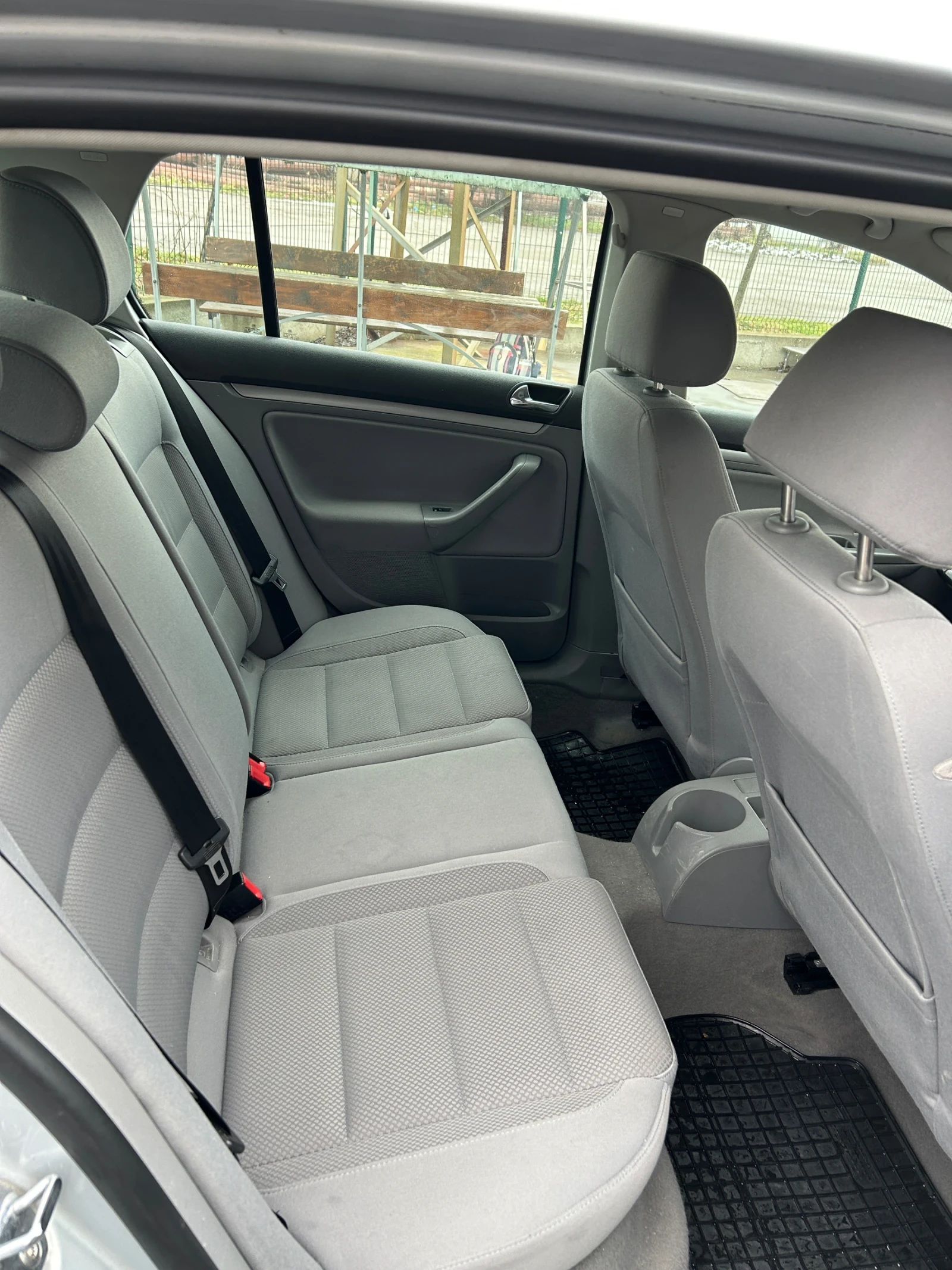 VW Golf 1.9/TDI/105�.�./4�4 | Mobile.bg � ����������� 5