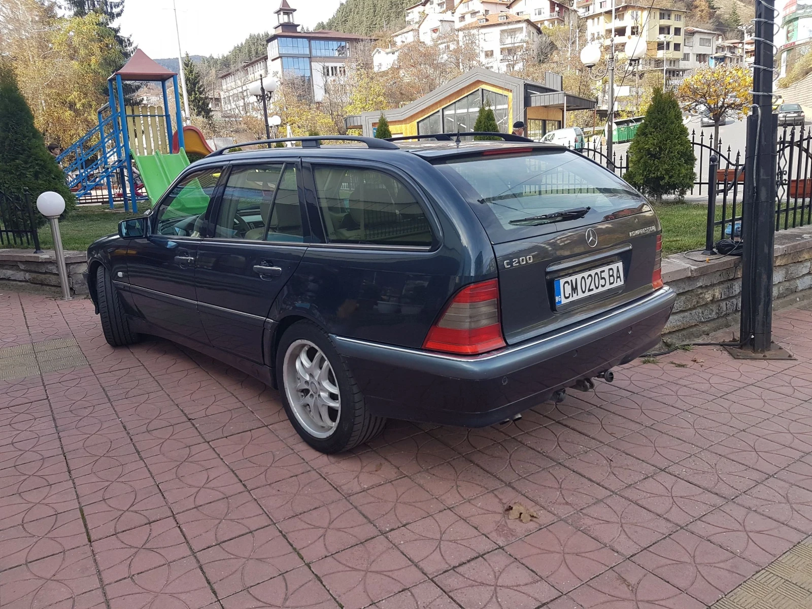 Mercedes-Benz C 200 2.0i Газ - изображение 9